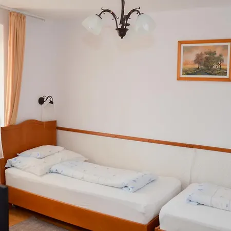 Panorama Apartmanhaz Sarvar Exterior photo